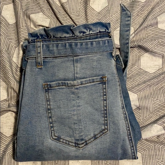 2 pairs of jeans - Picture 3 of 5